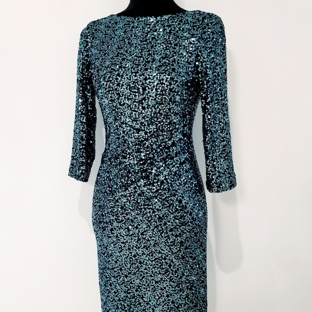 Jessica Howard 3/4 Sleeve Sequin Sheath Dress